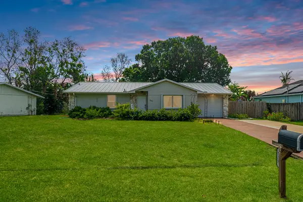 537 NW Sagamore Terrace, Port St Lucie, FL 34983