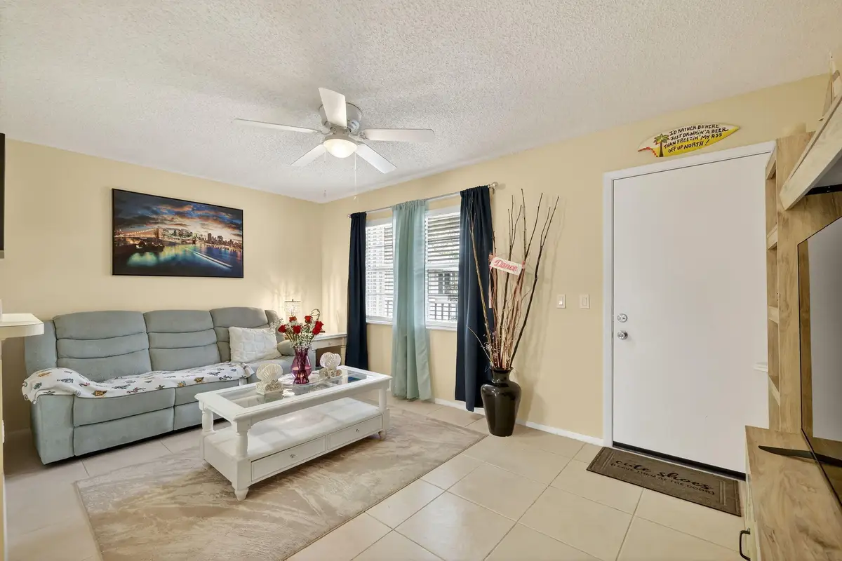 23 Lake Vista Trail #204, Port Saint Lucie, FL 34952 - #1