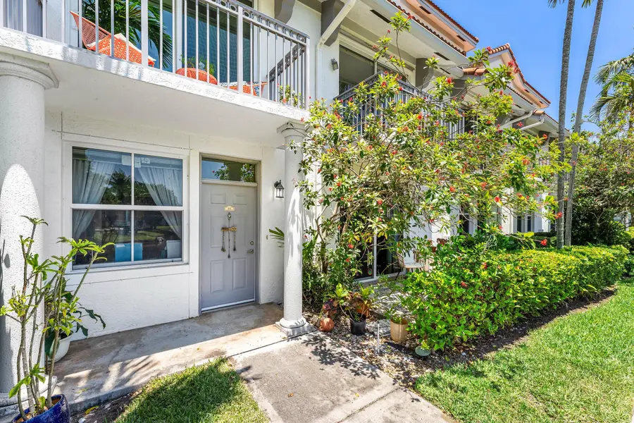 2012 Alta Meadows Lane #111, Delray Beach, FL 33444 - #3