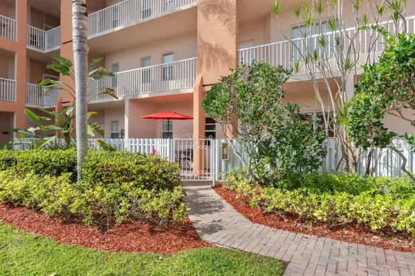 7735 Yardley Drive #103, Tamarac, FL 33321