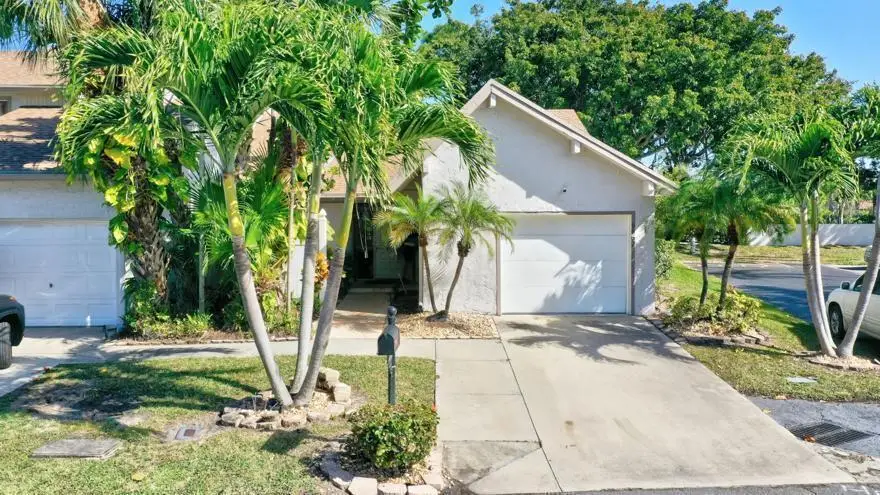 6660 Canary Palm Circle, Boca Raton, FL 33433 - #1
