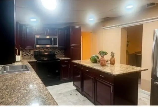 729 Ilex Court, West Palm Beach, FL 33403 - #3