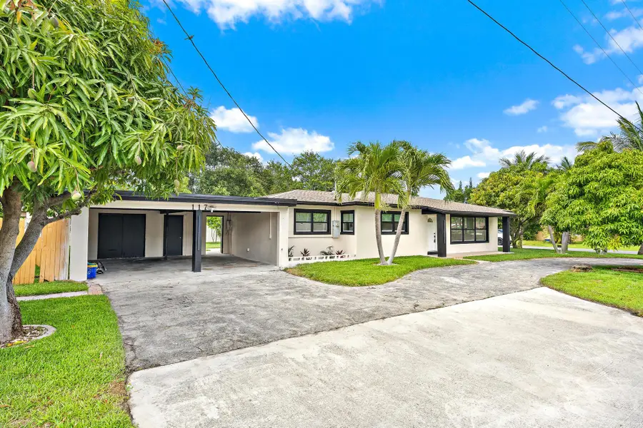 117 SE 22nd Avenue, Boynton Beach, FL 33435 - #2