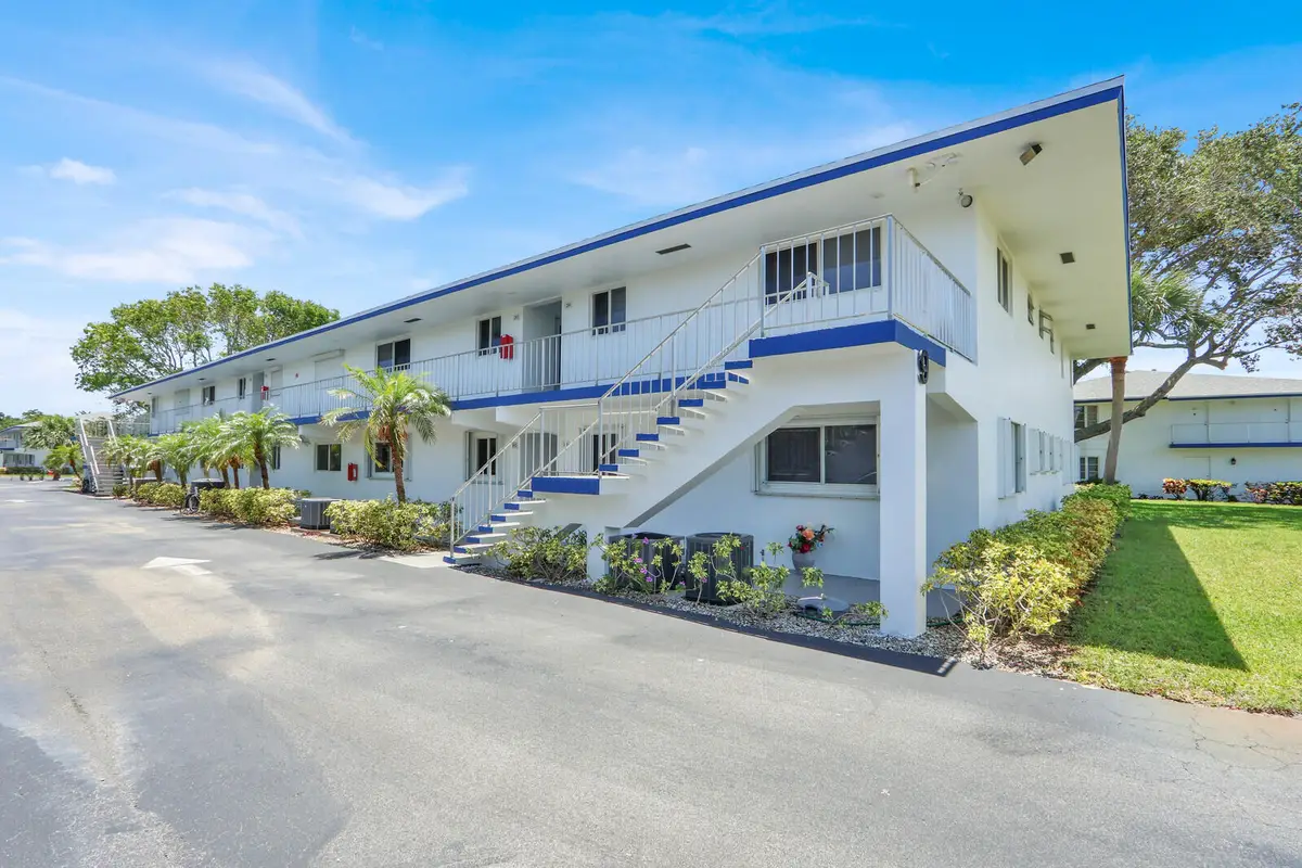 9 Westwood Avenue #102b, Tequesta, FL 33469 - #1