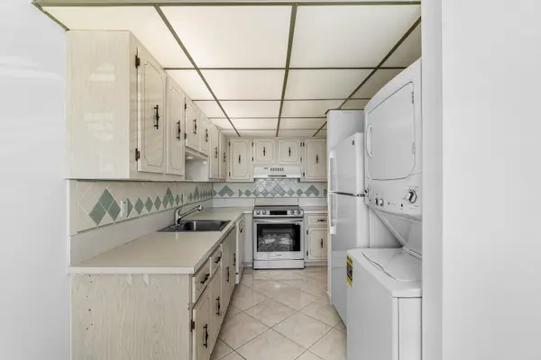 2835 SW 13th Street #202, Delray Beach, FL 33445