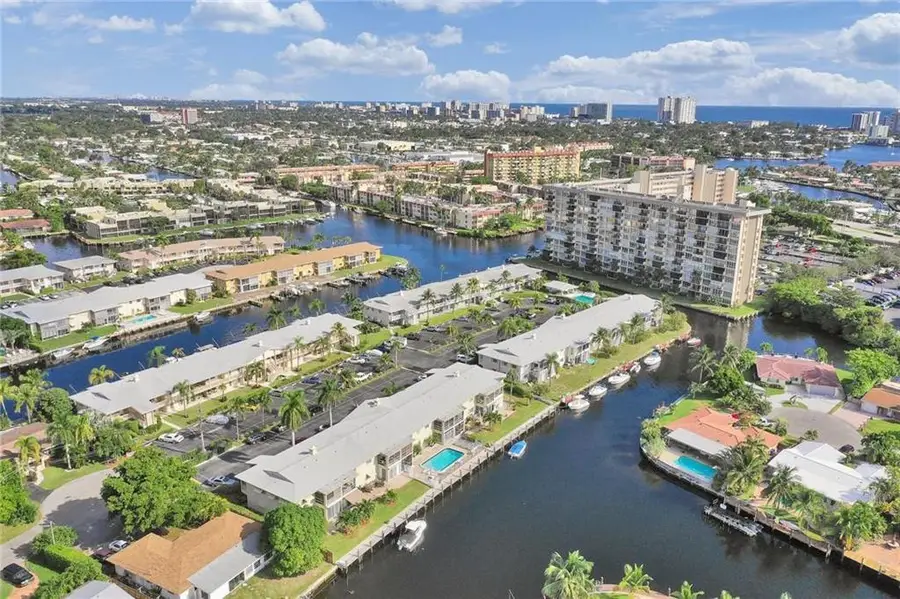 930 SE 9th Avenue #11, Pompano Beach, FL 33060 - #2