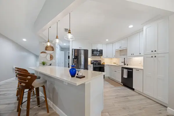 5710 Coach House Circle #F, Boca Raton, FL 33486