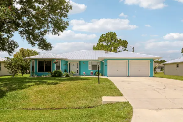 464 NW Ravenswood Lane, Port St Lucie, FL 34983