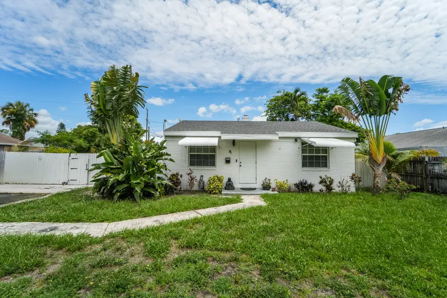 1007 Charles Street, West Palm Beach, FL 33401 - #2