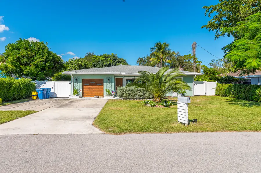 129 Milton Street, Lantana, FL 33462 - #2