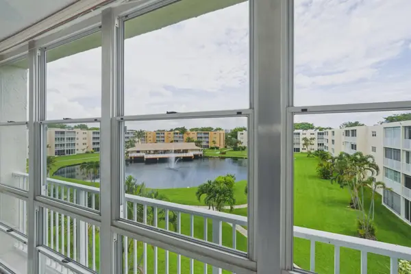 205 SE 11th Terrace #403, Dania Beach, FL 33004
