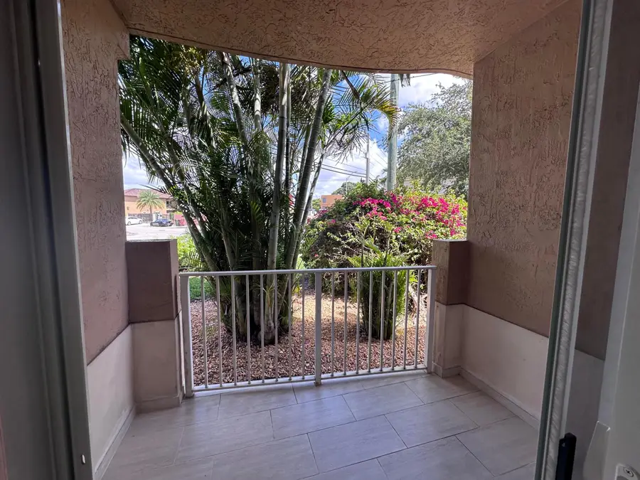 300 E 4th Street #103, Hialeah, FL 33010 - #3