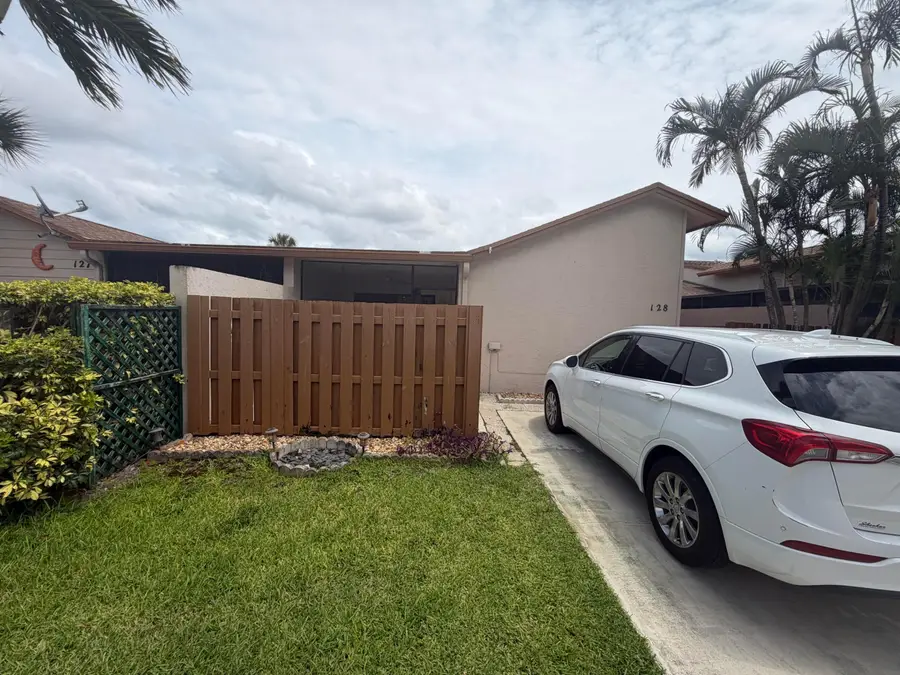 2400 SW 19th Avenue #128, Boynton Beach, FL 33426 - #3