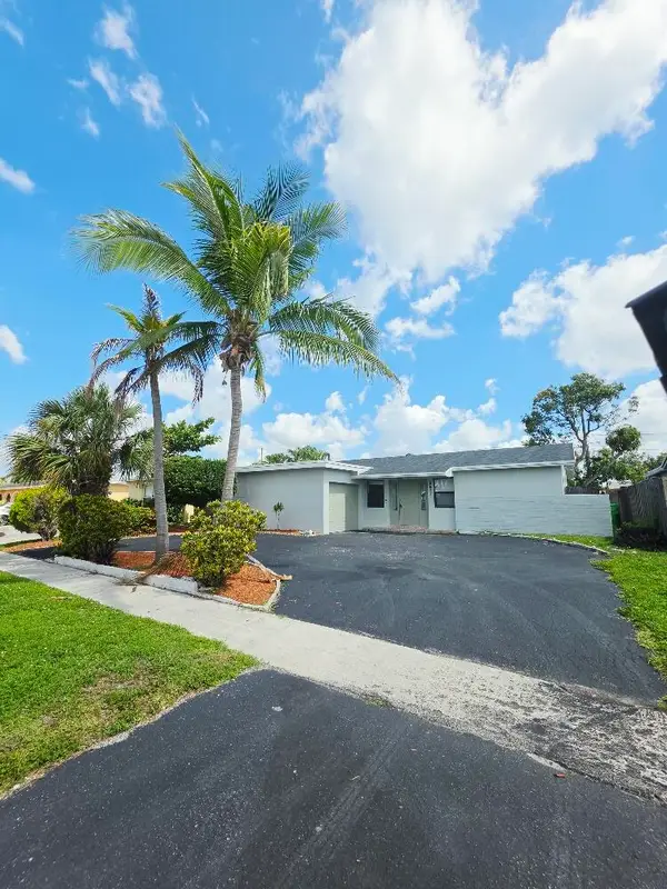 9671 NW 24th Street, Sunrise, FL 33322