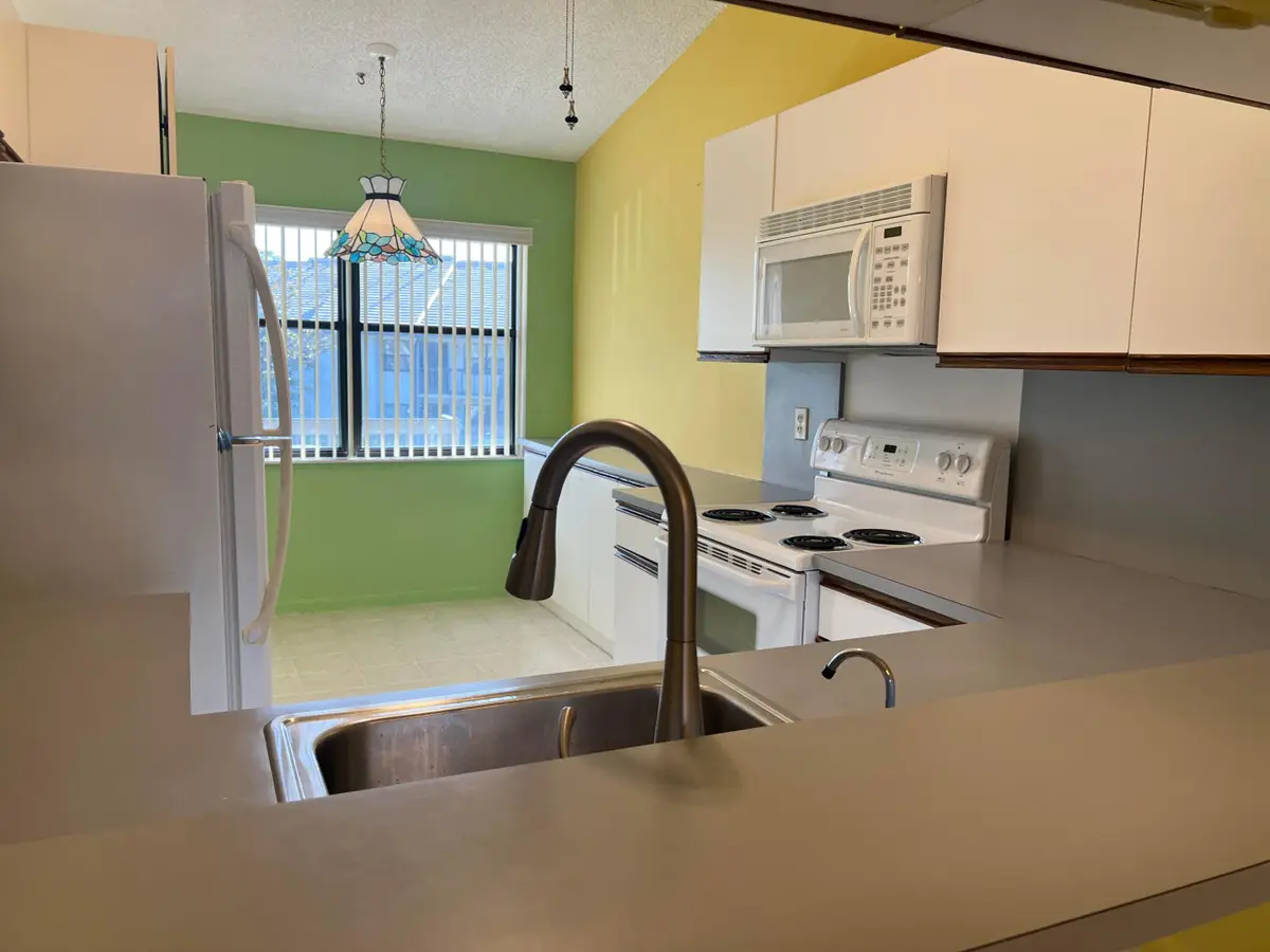 7649 Tahiti Lane #202, Lake Worth, FL 33467 - #1