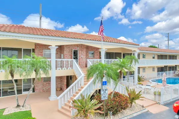 2121 NE 68th Street #209, Fort Lauderdale, FL 33308