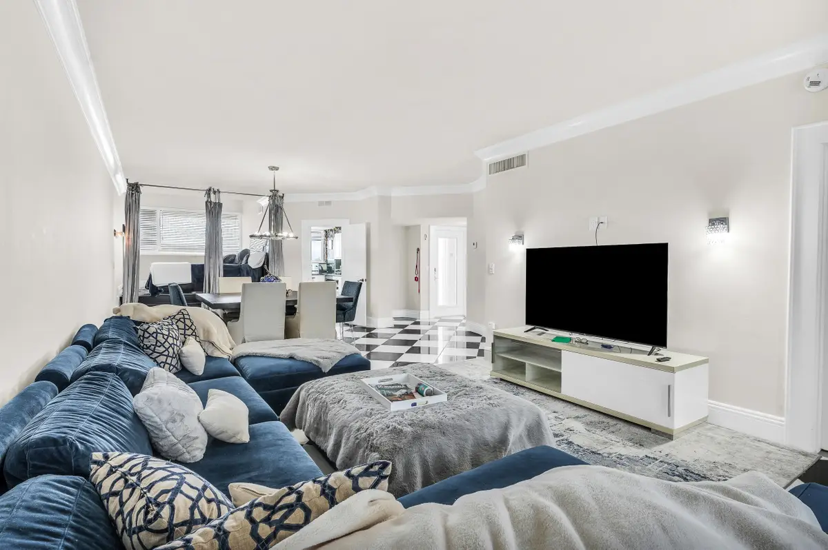 333 S Sunset Drive #204, Fort Lauderdale, FL 33301 - #1
