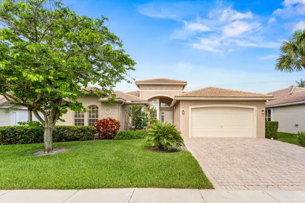 13215 Alhambra Lake Circle, Delray Beach, FL 33446