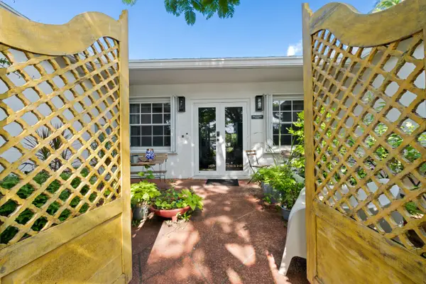 3991 NW 46th Avenue, Lauderdale Lakes, FL 33319