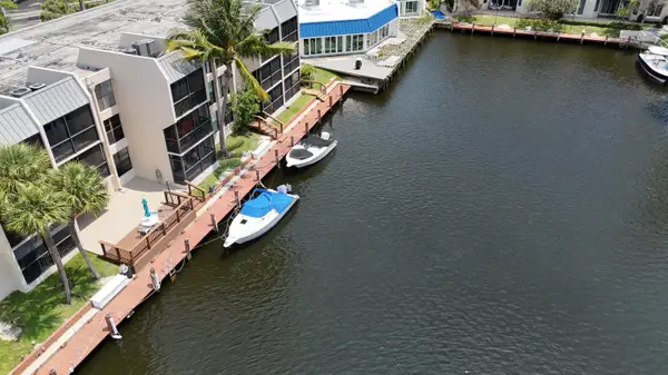 1 Royal Palm Way #101, Boca Raton, FL 33432