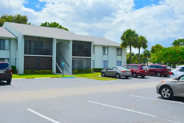 3726 Savoy Lane #D2, West Palm Beach, FL 33417