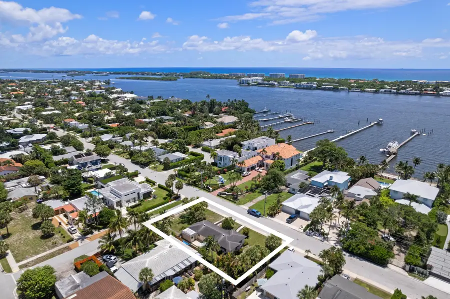 1725 N Lakeside Drive, Lake Worth Beach, FL 33460 - #3