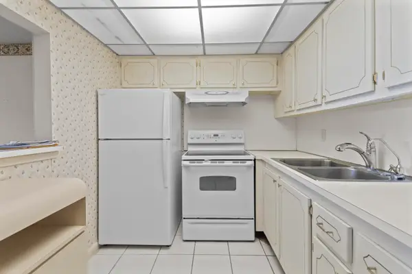 270 Farnham L #270, Deerfield Beach, FL 33442