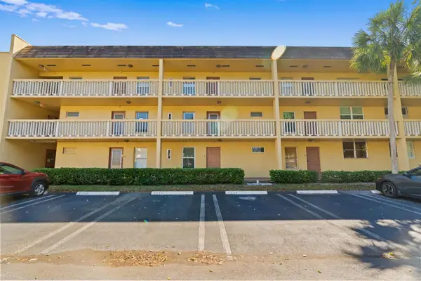 6020 NW 64th Avenue #208, Tamarac, FL 33319