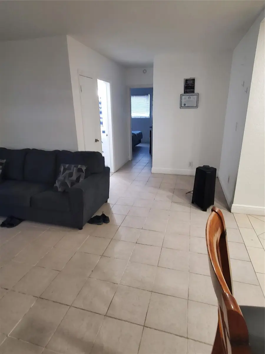 1021 NE 24th Avenue #4, Pompano Beach, FL 33062 - #3