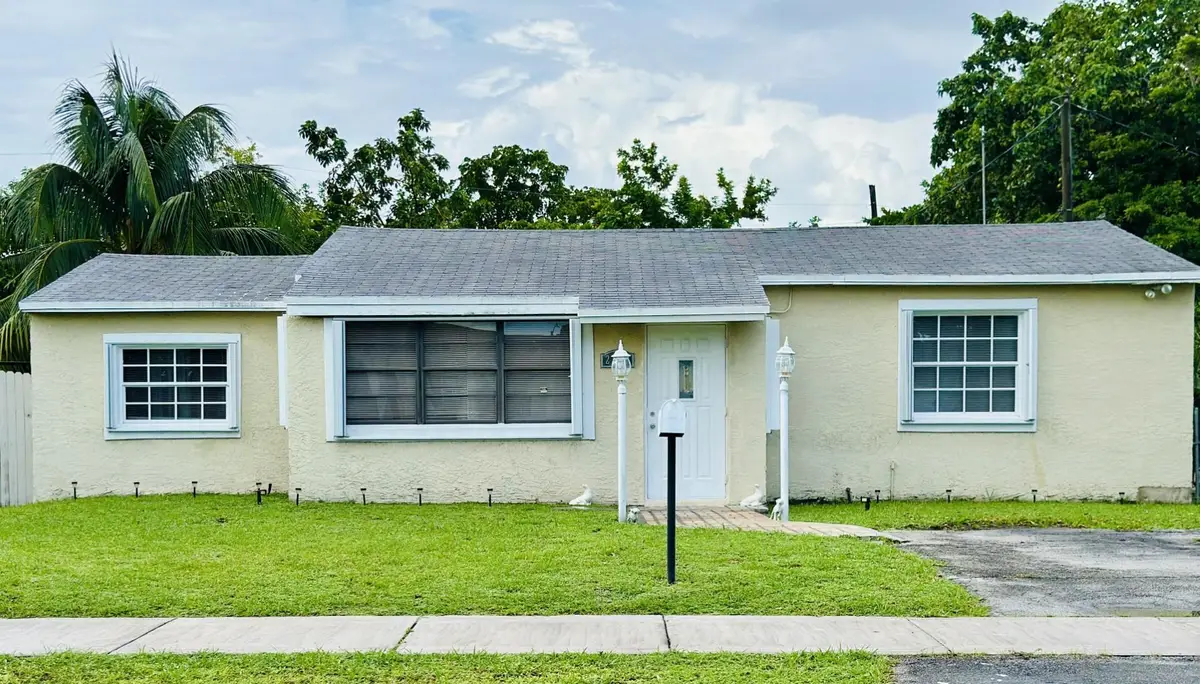 2411 Plunkett Street, Hollywood, FL 33020 - #1