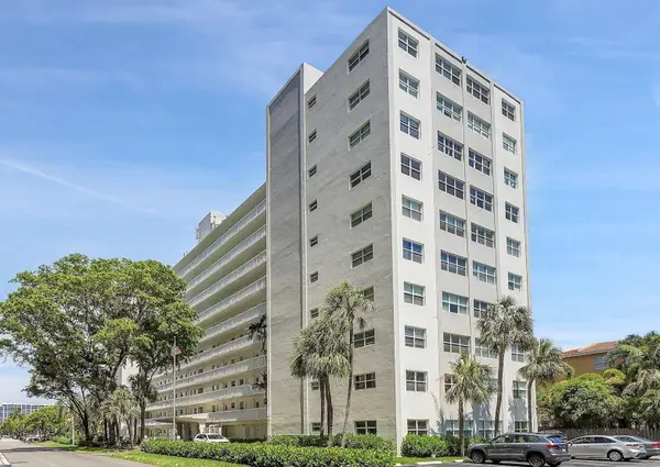 2555 NE 11th Street #806, Fort Lauderdale, FL 33304