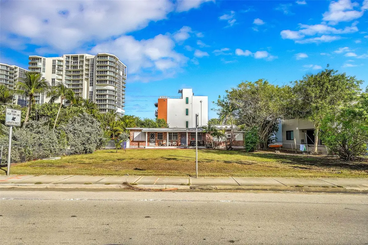 356 Balboa Street, Hollywood, FL 33019 - #1