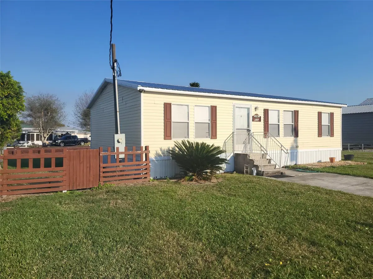 1057 Blue Heron, Moore Haven, FL 33471 - #1