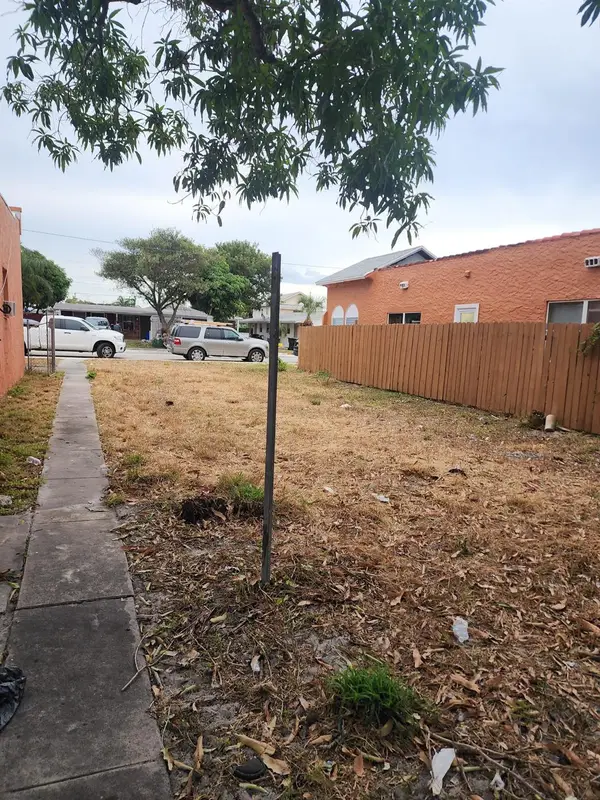 407 N H Street, ,, FL 33460