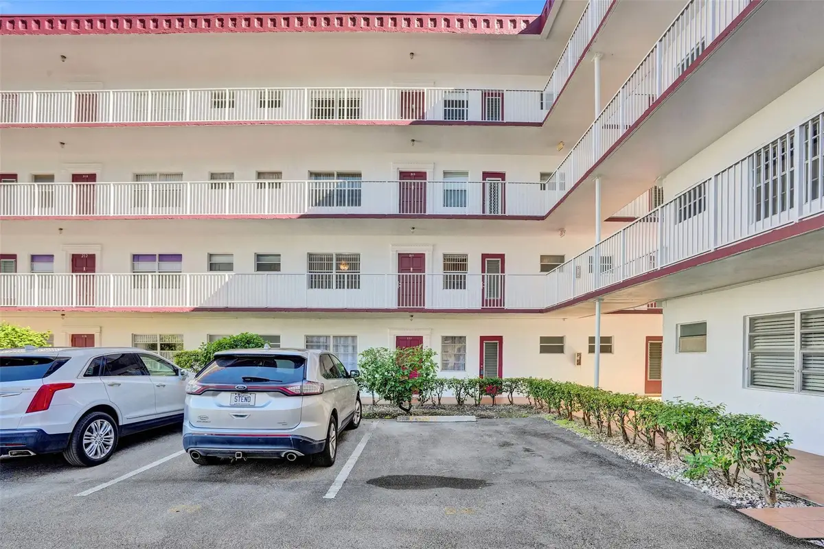 4270 NW 40th Street #211, Lauderdale Lakes, FL 33319 - #1