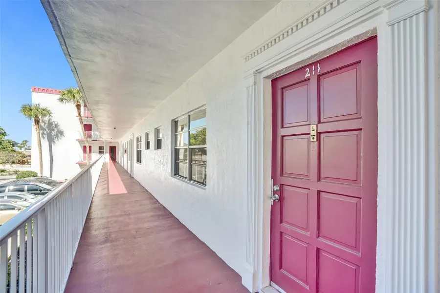 4270 NW 40th Street #211, Lauderdale Lakes, FL 33319 - #3