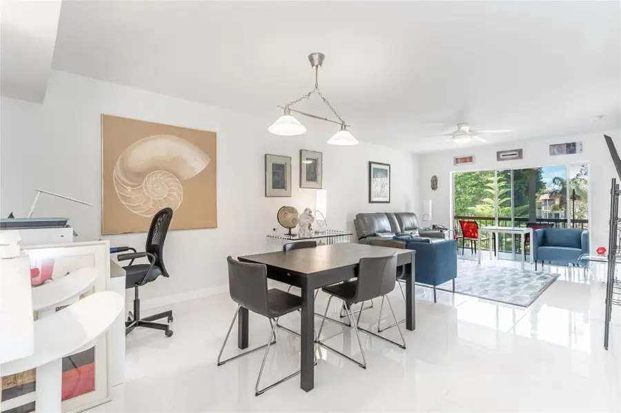 811 S Hollybrook Drive #301, Pembroke Pines, FL 33025 - #2