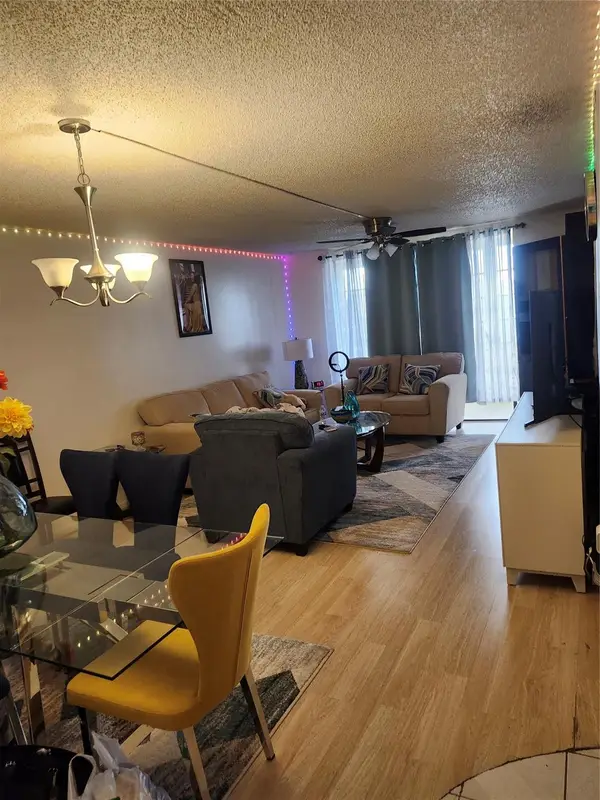2840 Somerset Drive #404 M, Lauderdale Lakes, FL 33311