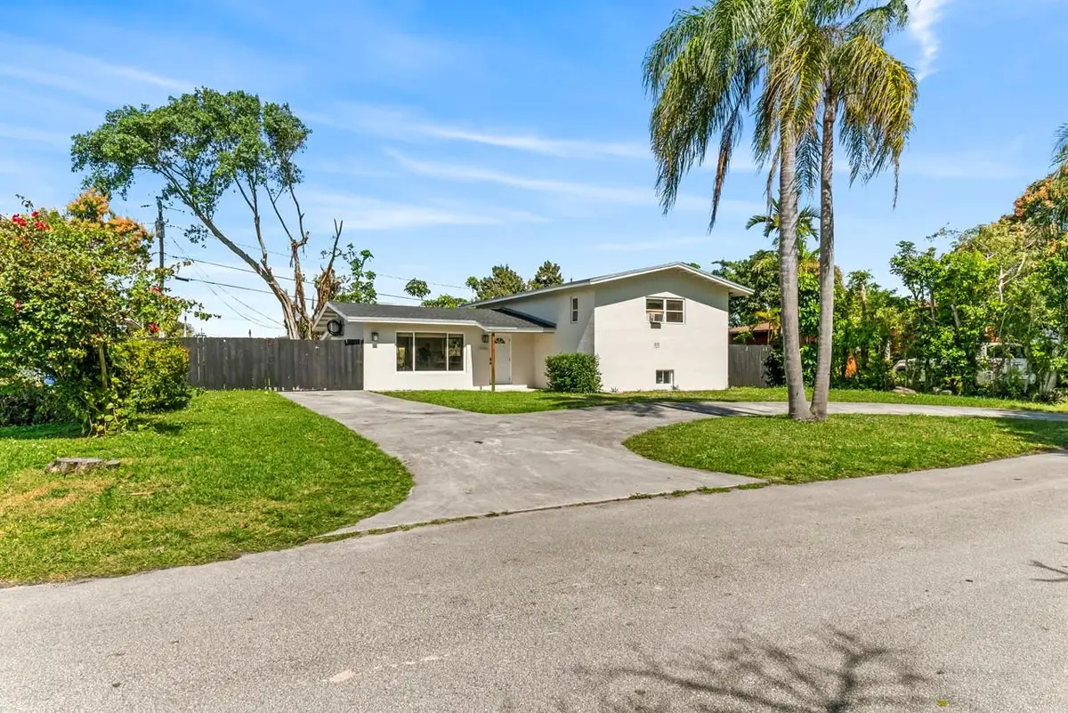 1215 NE 200th Street, Miami, FL 33179 - #1