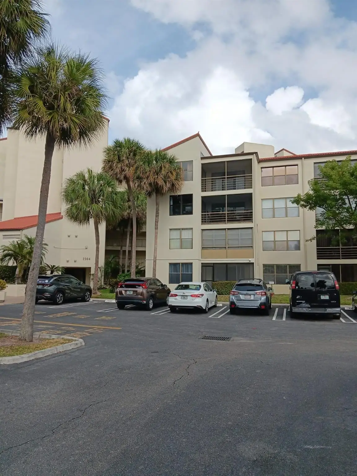 2304 S Cypress Bend Drive #313, Pompano Beach, FL 33069 - #1
