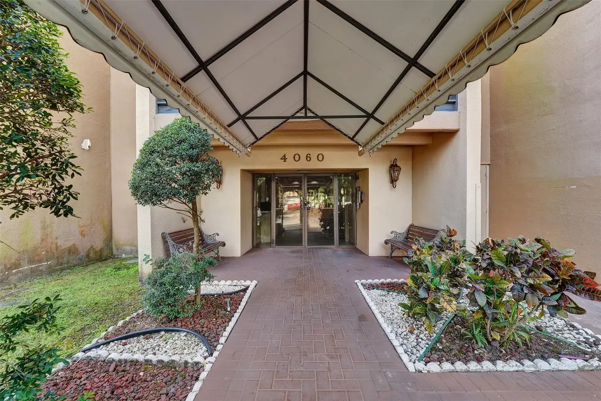 4060 N Hills Drive #32, Hollywood, FL 33021 - #1