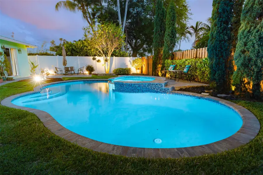 1924 NE 18th Street, Fort Lauderdale, FL 33305 - #3