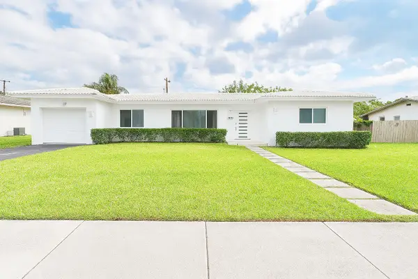 20515 Highland Lakes Boulevard, Miami, FL 33179