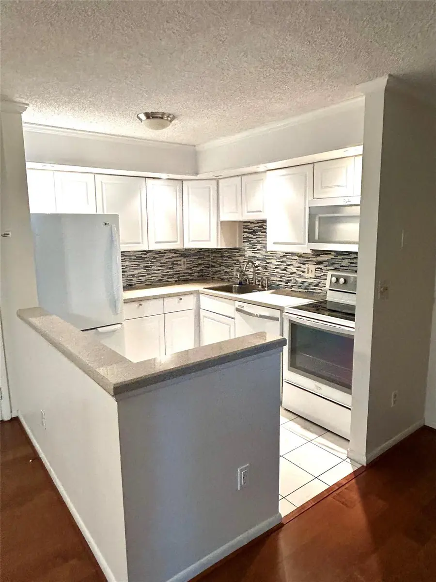 10429 E Clairmont Circle #108, Tamarac, FL 33321 - #2