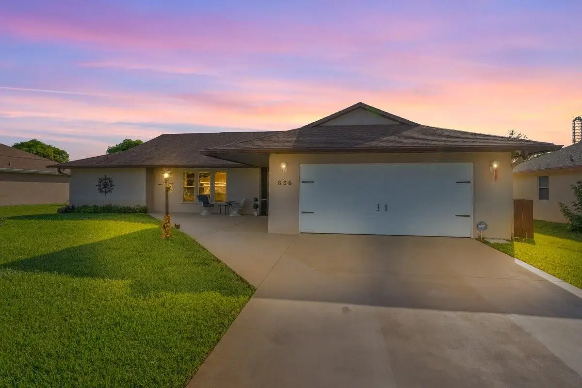 886 SE Odonnell Lane, Port Saint Lucie, FL 34983 - #1