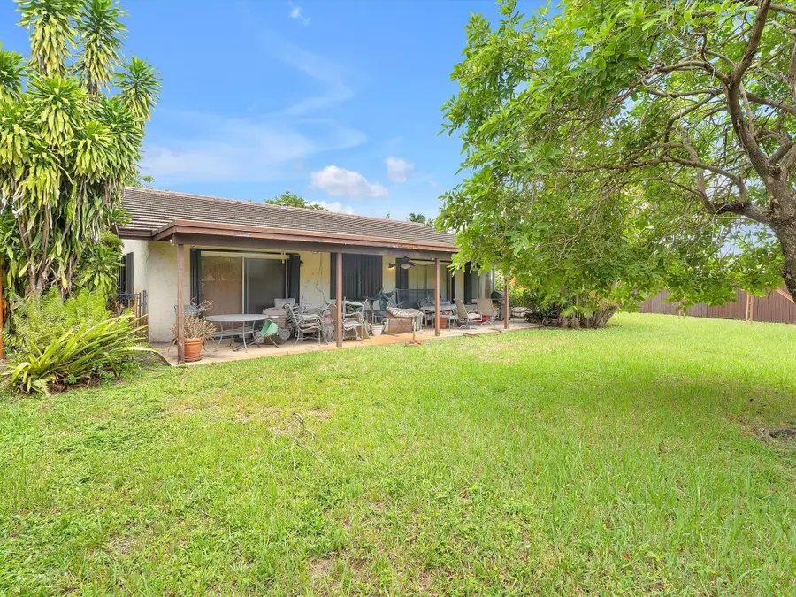 20100 NE 10th Place Way, Miami, FL 33179 - #3