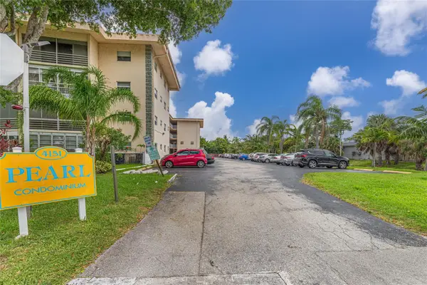 4151 NW 41st Street #409, Lauderdale Lakes, FL 33319
