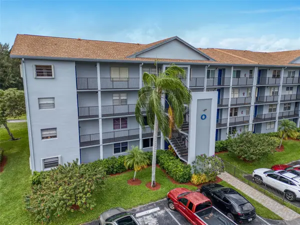 800 SW 125th Way #202, Pembroke Pines, FL 33027