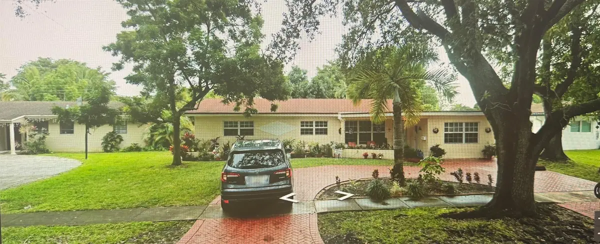5620 Monroe Street, Hollywood, FL 33023 - #1