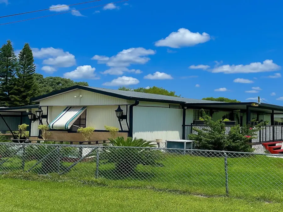 4143 SE 29th Court, Okeechobee, FL 34974 - #2